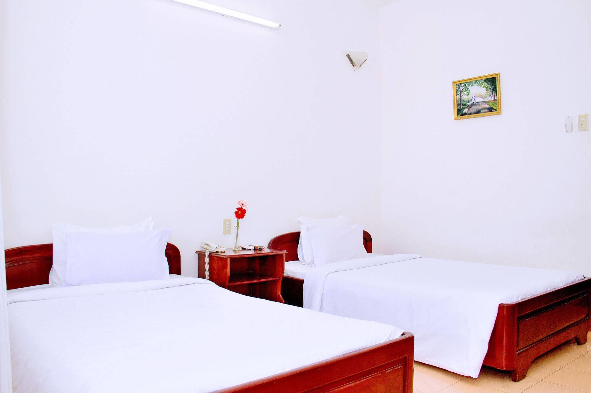 Hotel Aurora Nha Trang Esterno foto